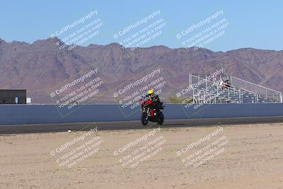 media/Nov-06-2023-Moto Forza (Mon) [[ce023d0744]]/4-Beginner Group/Session 4 (Finish Line Checker)/